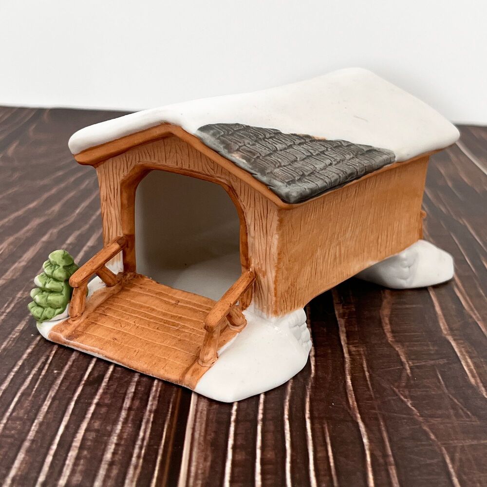 DEPT 56 Village Covered Wooden Bridge #65315 Retired New England Village